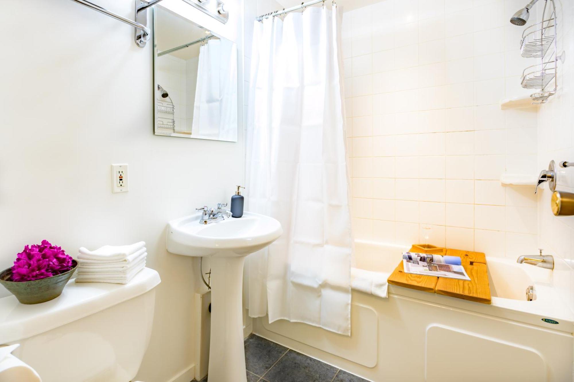 Charming 1 Bdrm View Suite Vancouver Exteriér fotografie